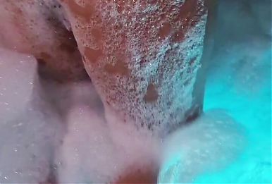 Sensual bubble baths in a hotel